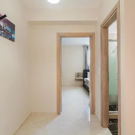 Verga'S Sunset Retreat - Kelly'S Seaview Escape Apartment *