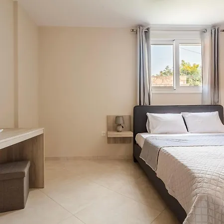 Verga'S Sunset Retreat - Kelly'S Seaview Escape Apartment *
