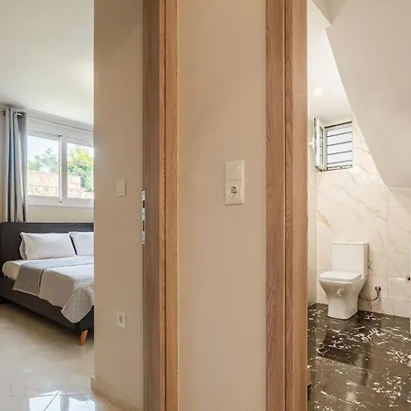 Verga'S Sunset Retreat - Kelly'S Seaview Escape Apartment Verga Kalamata