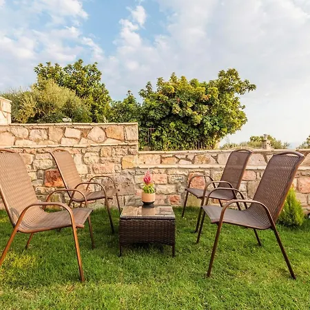 Verga'S Sunset Retreat - Kelly'S Seaview Escape *